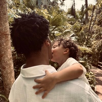 WarrenBased's profile picture. 28 | ai-enthusiast | ✝️ | Based thoughts are my own