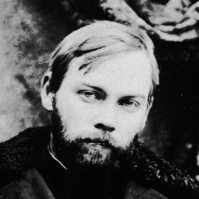 IoanLightoller's profile picture. Communist.