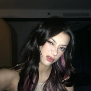 meidanons's profile picture. lara raj laughed at my joke.