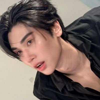 nghtmrsfuckk's profile picture. ʷˡʷ  ᓚᘏᗢ   ( gnabchan )  ✮⋆˙  utted ﹗ ♬  ˚  skz,  en-,  exo,  kpoptwt + bltwt  . . .