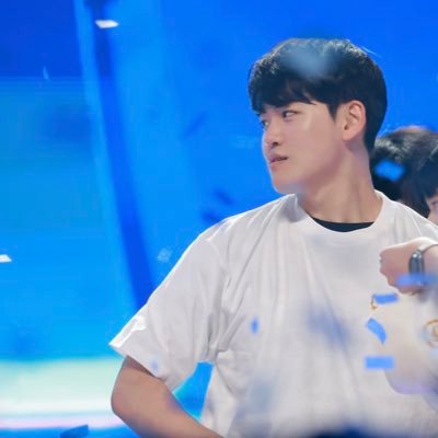 0BoFpycgWYJhmKV's profile picture. 