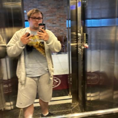 RafaelBeck54669's profile picture. 🇧🇷🇳🇿.                     🇺🇸 investimentos #dontgetmemiserable