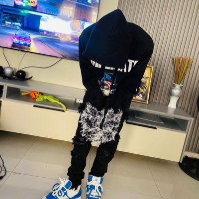 chris_skyler_'s profile picture. 