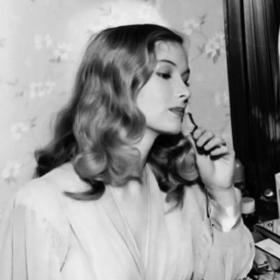 tenebrre's profile picture. all that we see or seem is but a dream within a dream