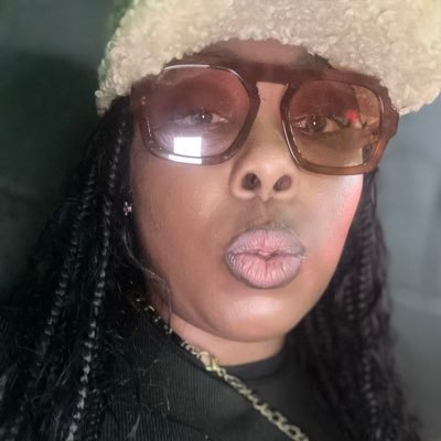 huhbruhh_'s profile picture. gumbo in my veins, jazz in my soul…- lace🪖🌸