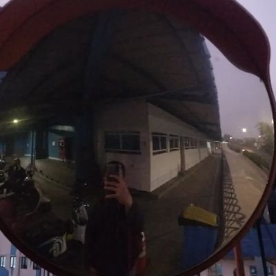 Ludxdul's profile picture. /// Corner ∠