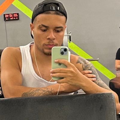 kaiodontcry's profile picture. - alexa, play beautiful chaos by katseye 🐈✨