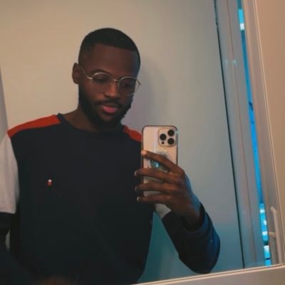 Tais_toi_vite's profile picture. #FallyIpupAddicted - Makossa Lover - Toujours en colère , je jure  😡😡😡