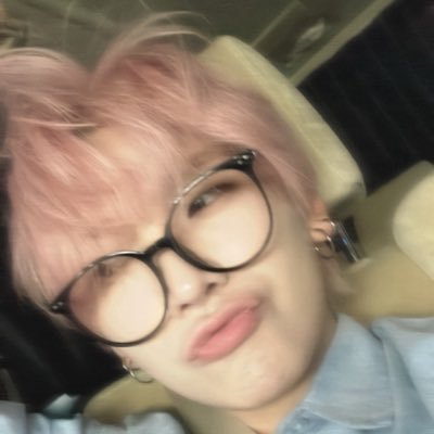 ponyoeui's profile picture. certified &team luvr 🍡 #エンティーム