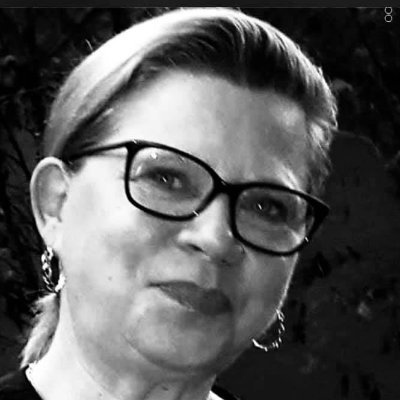 HoosierTeri's profile picture. 🇺🇸🇺🇸🇺🇸Proud Air Force Veteran, Faith in God  and Country. You can take the girl out of Indiana🐔🌽🐮, but you can’t take Indiana out of the girl. 🚫DMs