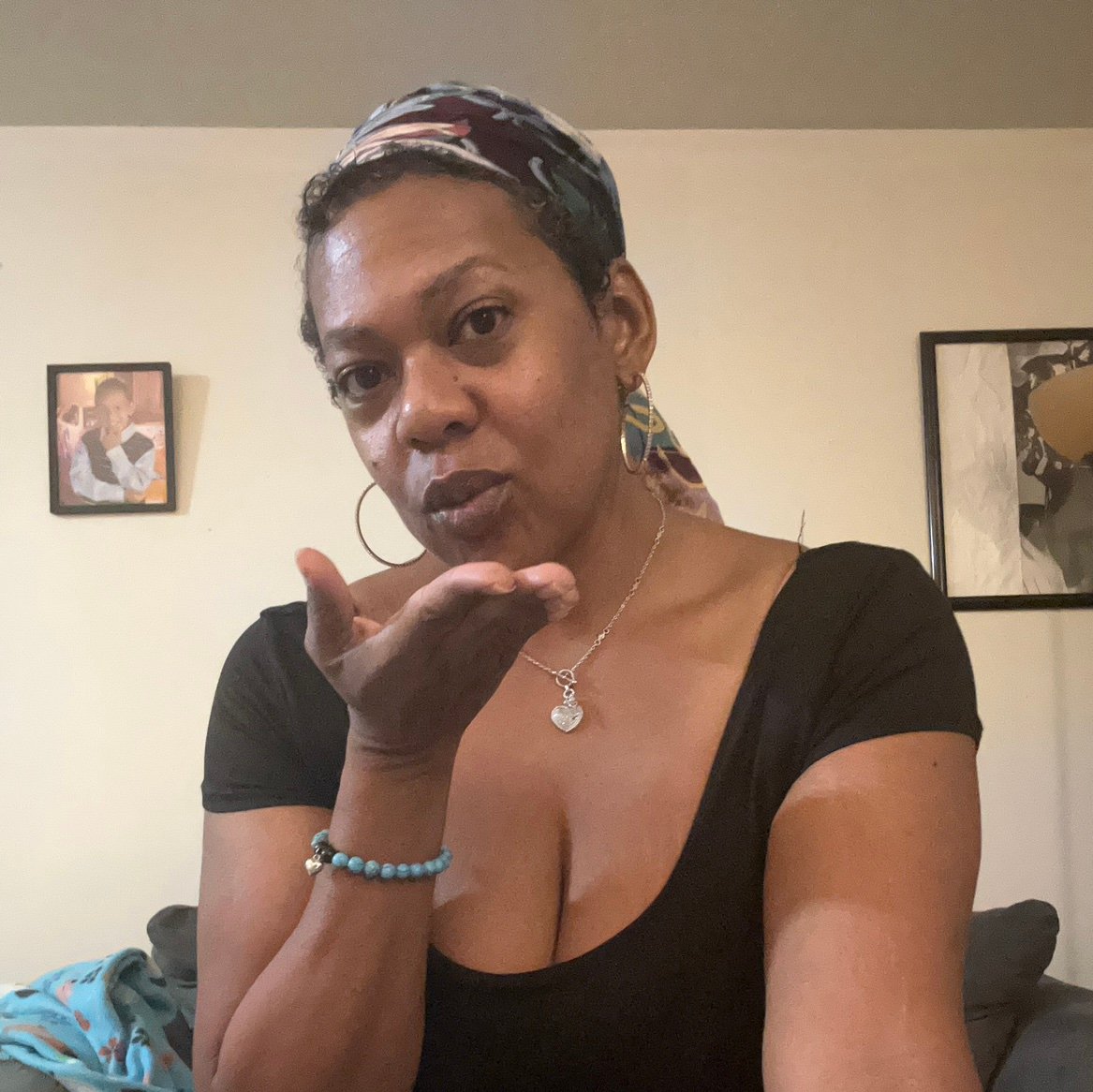 EdenB513's profile picture. 