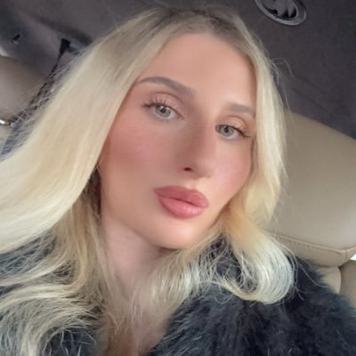 shar__shah's profile picture. i don’t play hockey, i just make it look good ✨ #GoKingsGo coverage for THW