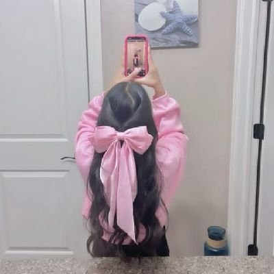 MadisonHun849's profile picture. I’m a coffee‑fused storyteller who turns everyday moments into quirky comics, then binge‑watches 💝💖