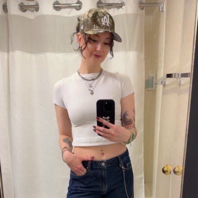 cutetaco's profile picture. cringe content; Pokemon slop; she/her; https://t.co/00UbEdnN2E