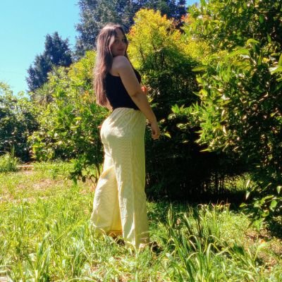 __butterflytrue's profile picture. __sun_moon.truth