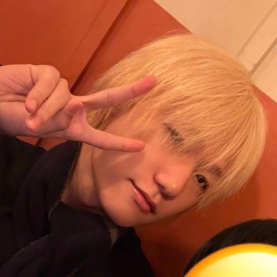 jmworlds's profile picture. hi, my name is alex!
Army since june 2015, Evol since debut, P1ece since june 2025.