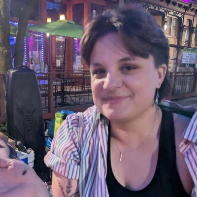 jeanne_42's profile picture. fleabag era | MSU grad physics | they/them 🏳️‍🌈