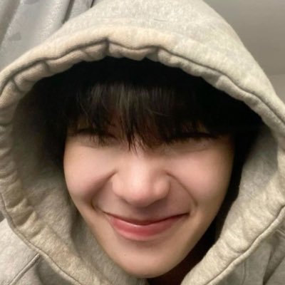 stuckwithknp's profile picture. stand with knp 🦆🐰& t-pop