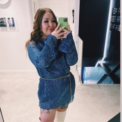 ManicAt3AM's profile picture. made up of glitter & gasoline ✨⛽️ going back to badlands