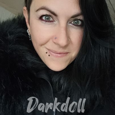 VDarkdoll7201's profile picture. Goth Goddess 🖤 👻 Your Dark obsession 🎈 Findomme, here to empty your wallet 🎃
Tribute to DM 💸 https://t.co/xMBNJgXpwl .
https://t.co/YggAVrHJ5R