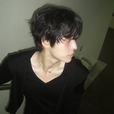 yungiverse's profile picture. 