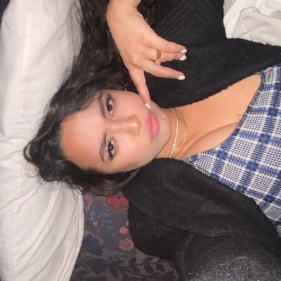 salmajpg's profile picture. tell em quit the riff raff bitchin w yo bitch ass