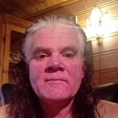 DeeJoh16475's profile picture. 