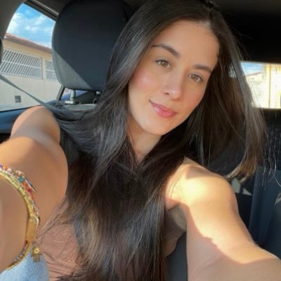 monicac_s's profile picture. acho tudo muito engraçado