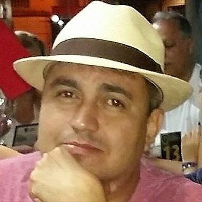 alesilvandrade's profile picture. 