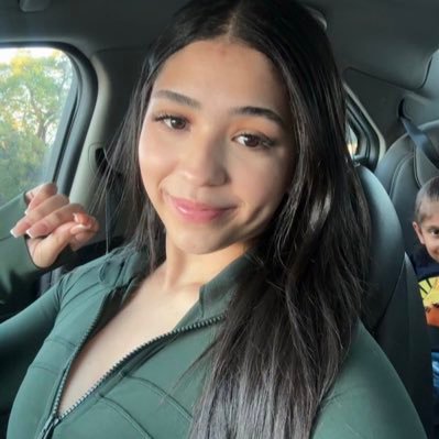 emmaleluskk's profile picture. live laugh love & learn | 23 | LLJ 🕊️