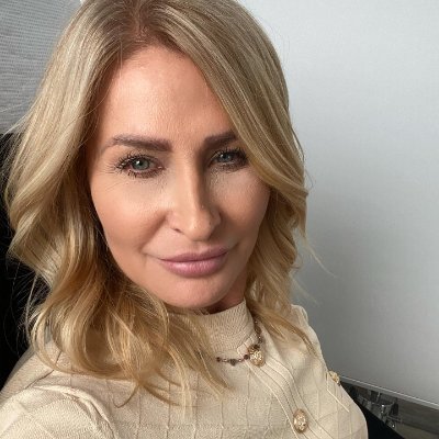 ether3ROFL's profile picture. ✝️🌼Business Leader | Passionate and Positive  | 🤝 | Welcome like-minded friends! /🚫Porn🚫Robots🇺🇸