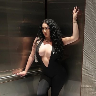 kittykay077's profile picture. your naughty slut🥵