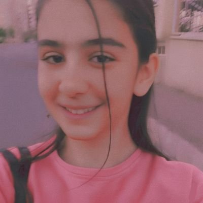 Kamelanraha's profile picture. کاش بی خبر باشم از آنچه که می‌تواند آزارم دهد ☄️