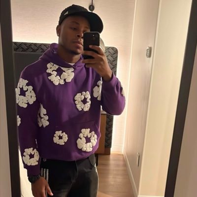 kingwall_'s profile picture. Tiffin University Alum 💍💍 IG:Kingwall_