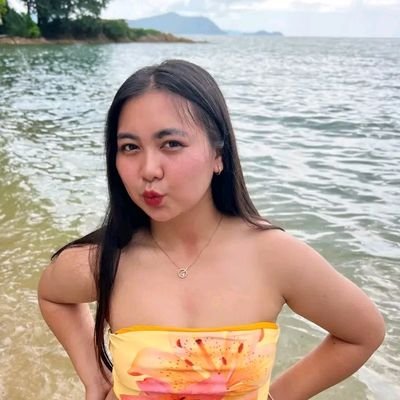 natasya010314's profile picture. 