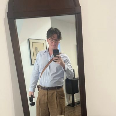 genuinelyjolley's profile picture. Comms guy. Sandwich enthusiast. Politically engaged. Opinions = mine.