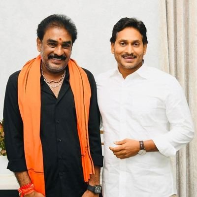 YSR5463's profile picture. |YSR..♥️FOREVER|
|YSJ...❣️|