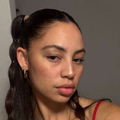 nicole_h_mendez's profile picture. I'm about justice and being a good human being. Love animals. I'm a hard worker spend time on my Investments.