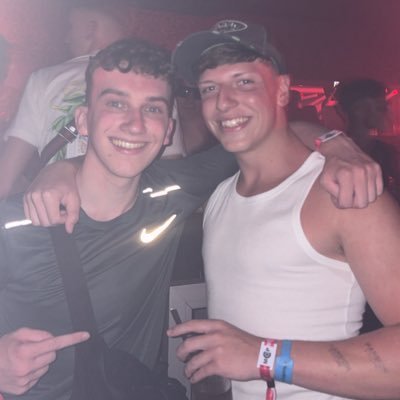 adambelll_'s profile picture. SAFC