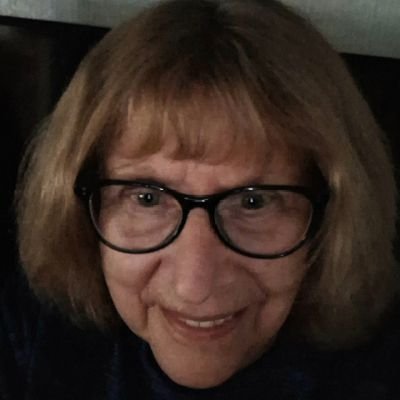 Mybears2's profile picture. Die Hard Bears Fan Chicago Bears r 1 my PASSIONS n life Born same city as Bears 💙🧡
#MaybeImCrazy ♥#34 #55 #99 #sweetness #Briggs #Peanut #Danimal #MongoStrong