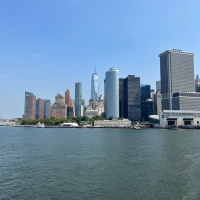 lunainescorpio's profile picture. Orgullosa de ser intensa.  Por norma no me creo nada del sistema. Te trato como me tratas. Los sentimientos son la esencia de la vida.