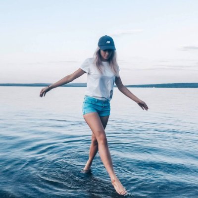 Mary39462aen's profile picture. She’s chasing her dreams every single day while soaking up her freedom 🚀. Independent, confident, and totally in control of every detail of her life 🏙💎.