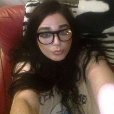 BronzyGuevara's profile picture. From the roots of this land i was born a Rebelette,
Unapologetic Irish Woman 🇮🇪 
exercising my right to Freedom of Speech.

                   ⛔️NO DM'S⛔️