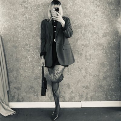 diltaylan76956's profile picture. Dr (PhD). 112 Emergency Ambulance.  Evreni anlamaya çalışan yıldız tozu ☺️ İyi insanları aptal sandığınız yerde kaybettiniz.