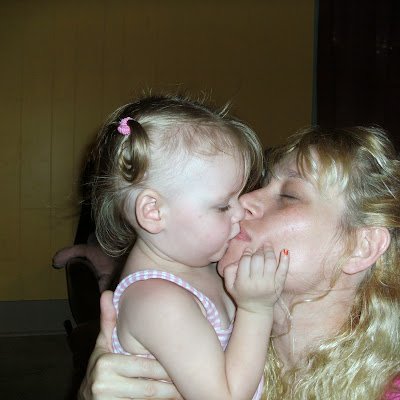 br0kenbr8ndy577's profile picture. 