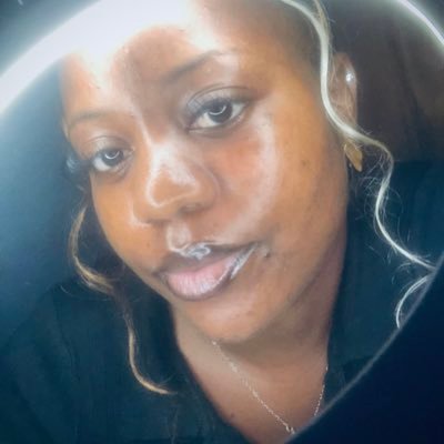 prettyb3xst's profile picture. 