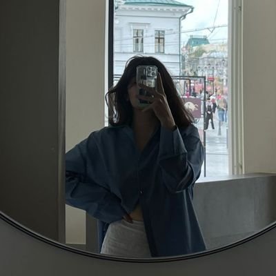 sucxpruxwe's profile picture. a book ' 80/90