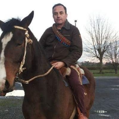 VIKTOR87074427's profile picture. V. S. V. /.Union Española. 
EL PRODUCTO MEJOR TERMINADO DEL CAPITALISMO 
ES EL POBRE... DE DERECHA.