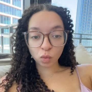 RinaBennett238's profile picture. 