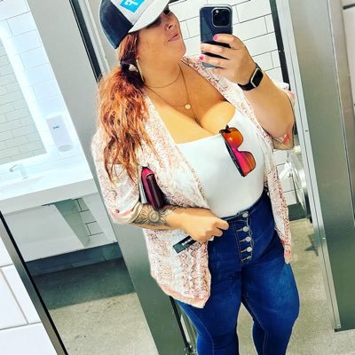 mommaRodrigue's profile picture. I’m here to support people financially with car bills iPhone bills house rent and college student just inbox me with your cashapp or PayPal Zelle Apple Pay 💰💕